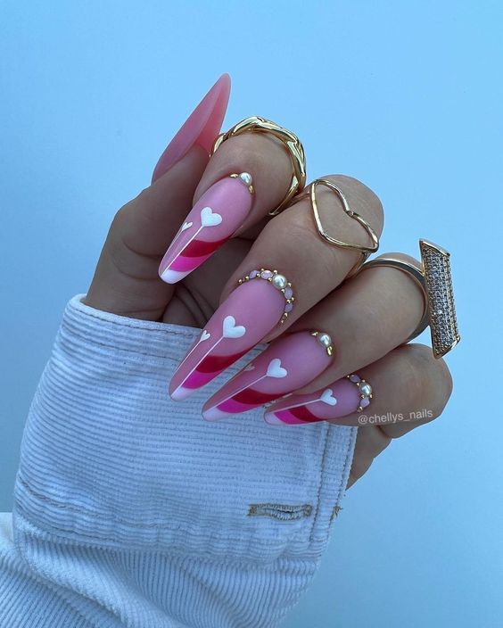 17 Glamorous Nail Designs with Rhinestones for Luxurious Elegance