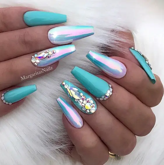 19 Stunning Blue Nail Ideas for a Mesmerizing Manicure - thepinkgoose.com