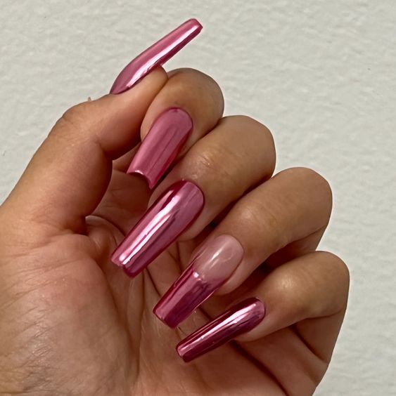 17 Glamorous Pink Chrome Nail Design Ideas