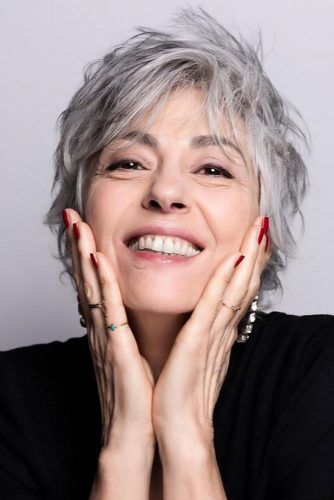 15 Stylish Short Hairstyle Ideas for Women Over 50