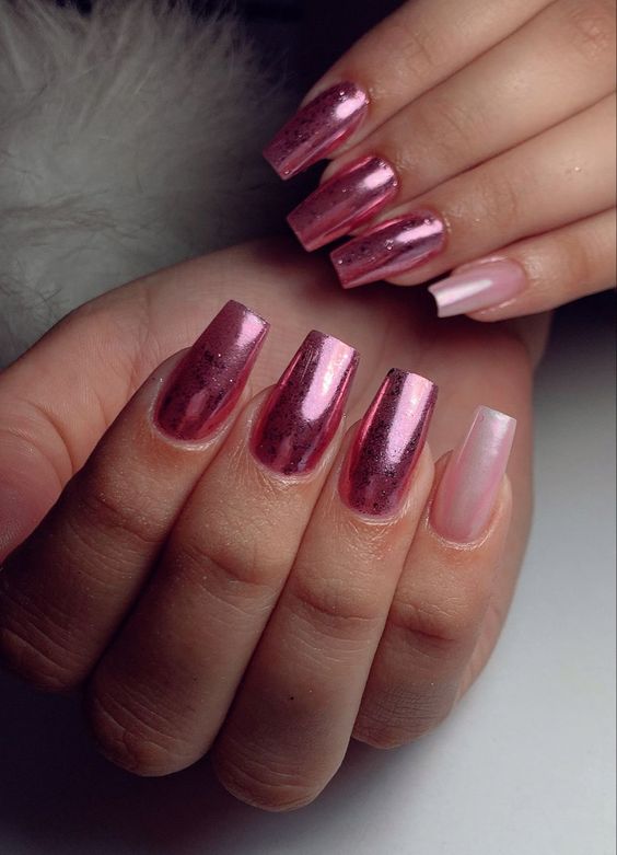 17 Glamorous Pink Chrome Nail Design Ideas