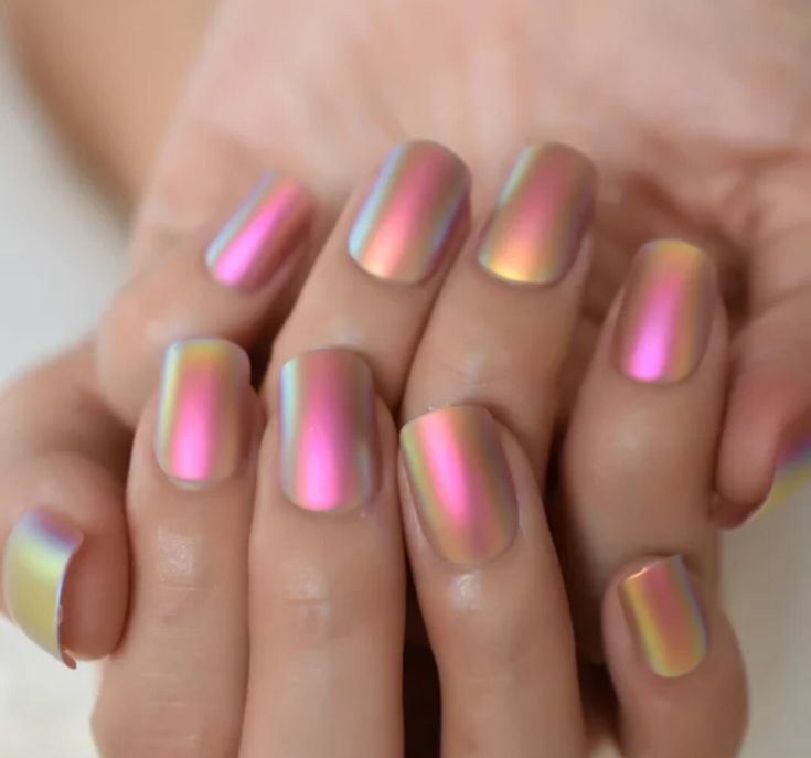 17 Dreamy Pastel Chrome Nail Design Ideas