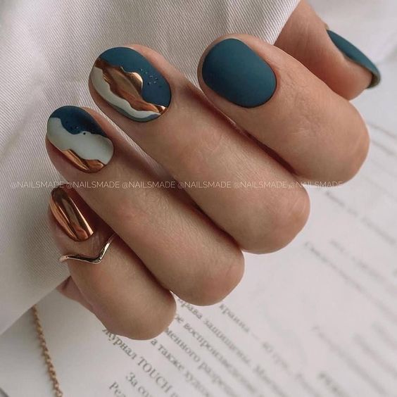 17 Captivating Blue Gel Nail Design Ideas