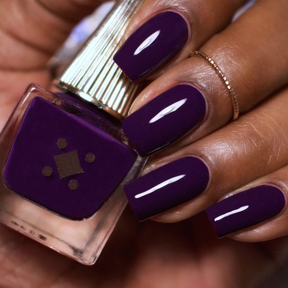 15 Stunning Nail Color Ideas for Dark Skin Tones