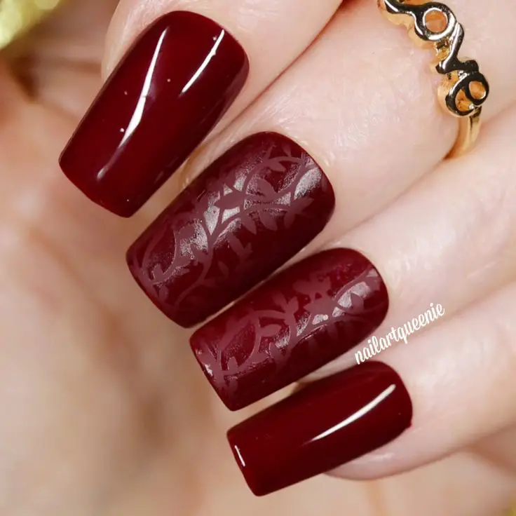19 Chic Gel Nail Ideas for Winter 2023-2024