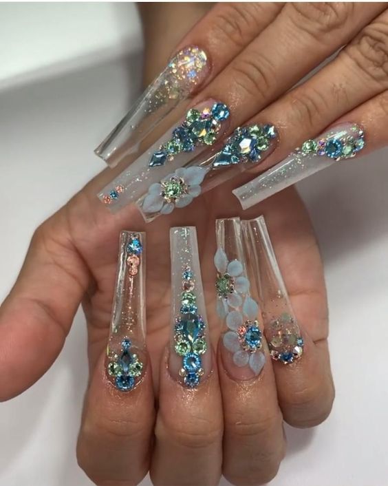 Elegant Winter Nails 2023-2024: 19 Inspiring Ideas