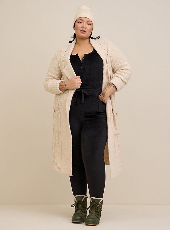 Winter Outfits Plus Size 2023-2024: 17 Stylish and Cozy Ideas