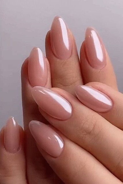 17 Naturally Beautiful Winter Nail Ideas for 2023-2024