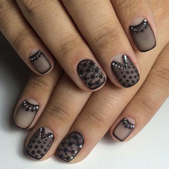 15 Chic Short Black New Year's Nail Ideas for 2024