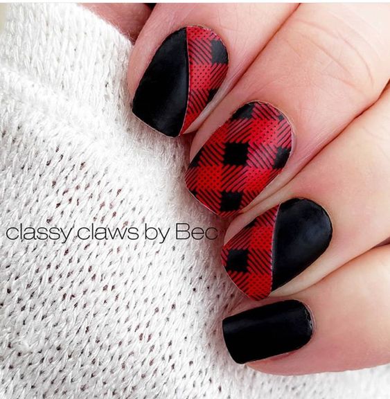 Winter Square Short Nails 2023-2024: 15 Creative Ideas