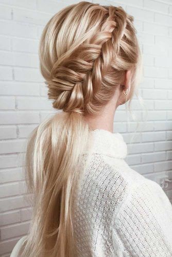 17 Gorgeous Winter Hairstyles for Brunettes 2023-2024