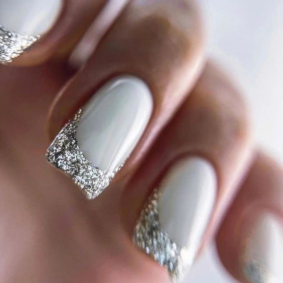 Winter Square Short Nails 2023-2024: 15 Creative Ideas