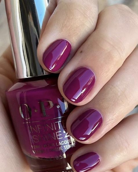 19 Gorgeous Winter Gel Nail Colors for 2023-2024