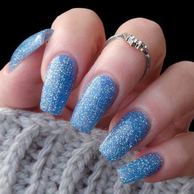 15 Chic Dip Nail Ideas for Winter 2023-2024