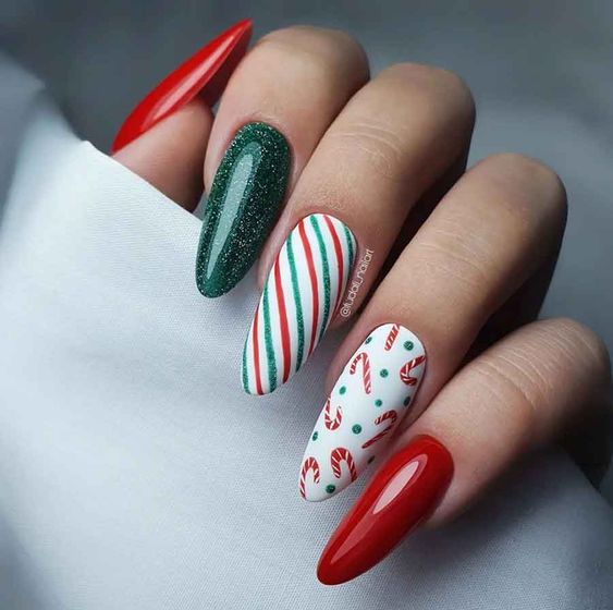 Festive Almond Christmas Nails 2023: 15 Ideas for a Merry Holiday Look