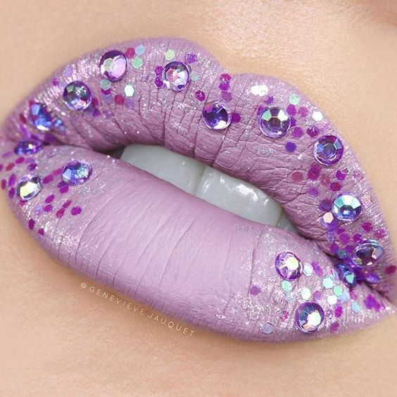 15 Glamorous Purple New Year's Makeup Ideas for 2024