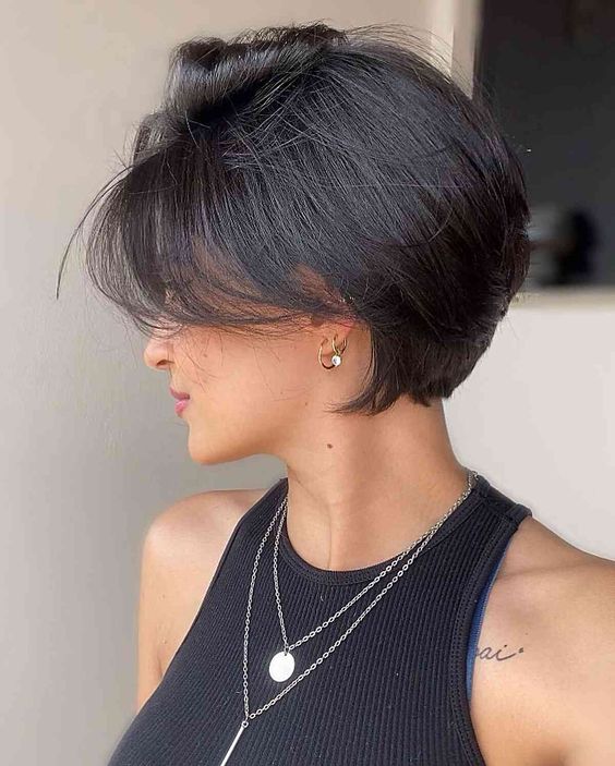 Tomboy Haircuts for Women in 2024: 15 Stylish Ideas
