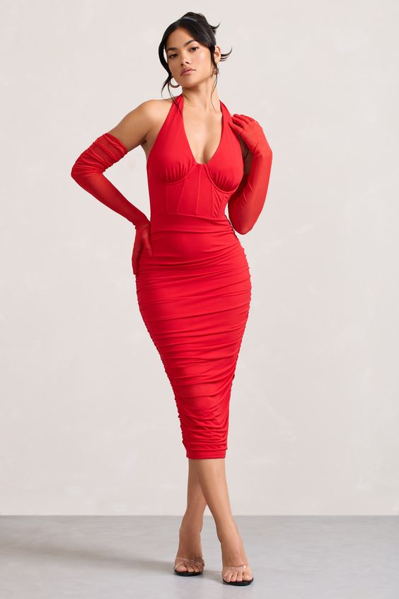 17 Gorgeous Red New Year's Dress Ideas to Welcome 2024 in Style