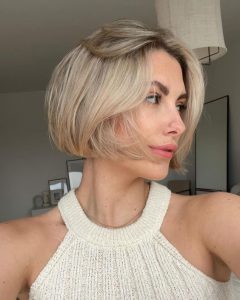 17 Chic Chin Length Haircuts For 2024 Trends Styles And Ideas   5fb992d73b29567ad9417cc3ff139cf7 240x300 