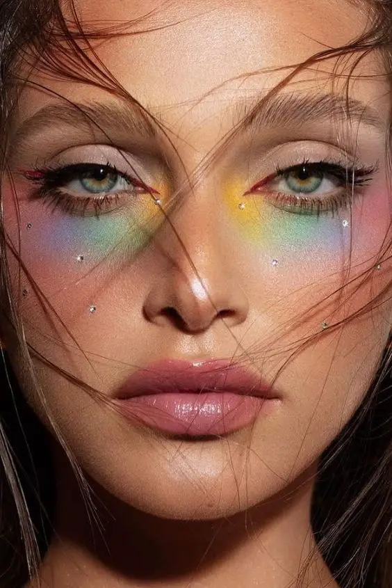 17 Striking New Year's Eye Makeup Ideas to Welcome 2024