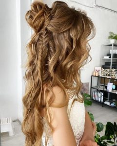 New Year S Hairstyle Ideas For Long Hair 2024 17 Stylish Looks To   D0e68c04901c9ba67d546b901b19d656 240x300 