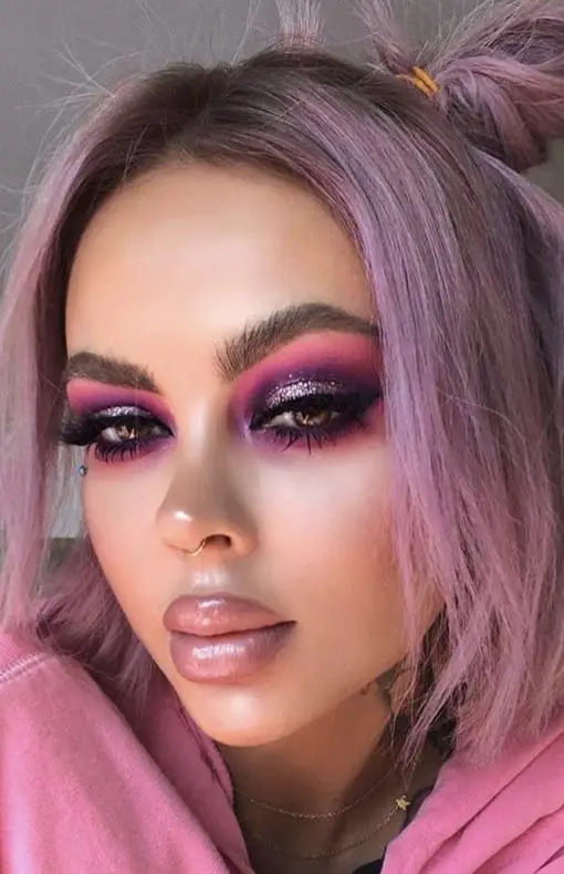 15 Glamorous Purple New Year's Makeup Ideas for 2024 - thepinkgoose.com