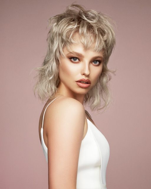 Embracing the New Wave of Medium Length Haircuts for 2024: Trends and Inspirations