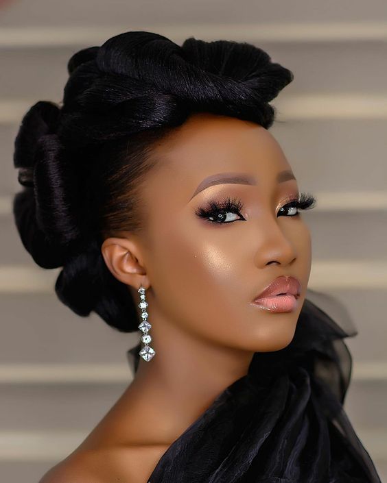 Empowering Elegance: Top Hairstyles for Black Women in 2024