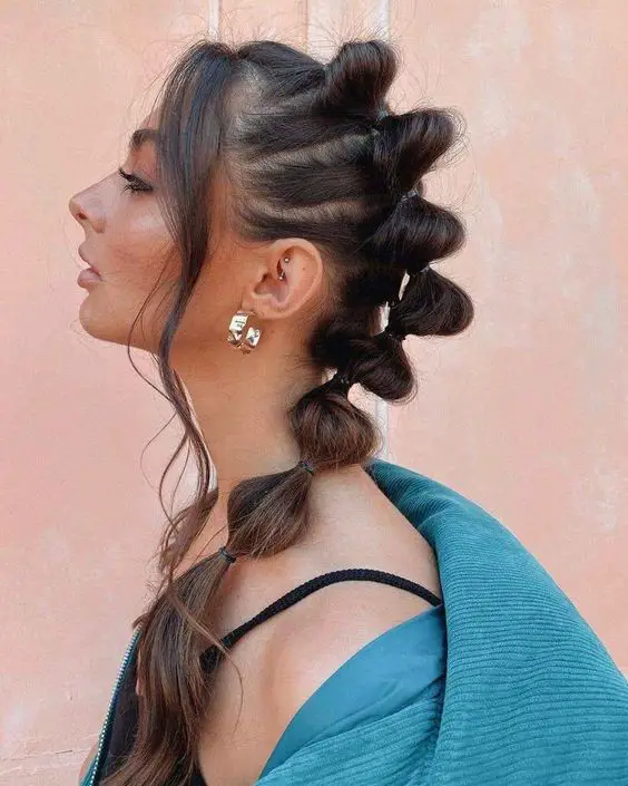 Bubbling Over with Style: Your Ultimate Guide to Mastering the Bubble Hairstyle in 2024