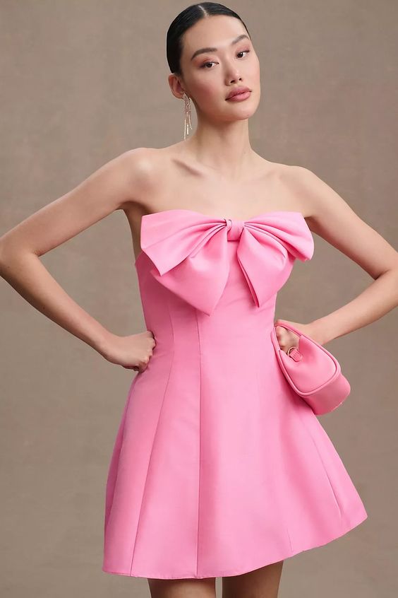 Bow-Tied Elegance: Embracing the Chic and Versatile Bow Outfit Trend of 2024