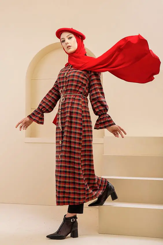 Hijab Chic: Embracing Elegance and Modernity in the 2024 Muslim Fashion Landscape