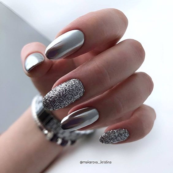Shine Bright with Spring Nails Chrome 2024: Trendy Nail Inspiration