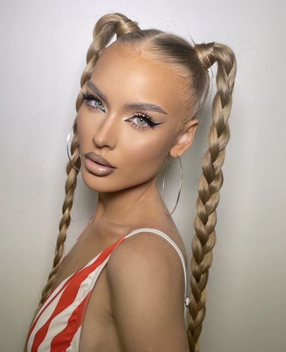 Golden Glow: Unveiling the Hottest Summer Blonde Hairstyle Ideas for 2024