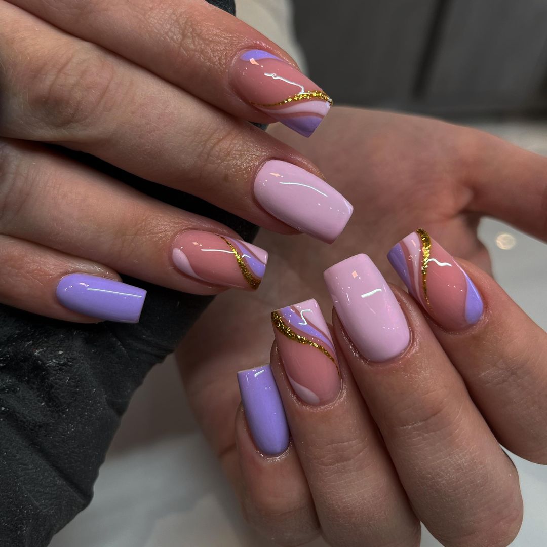 Elevate Your Style: Trendsetting Summer Coffin Nails of 2024
