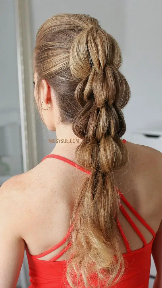 Quick and Breezy: Simple Hairstyles for Summer Days