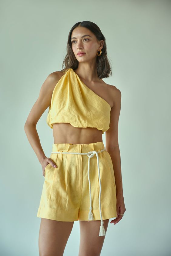 Stylish Summer Shorts Outfits: Elevate Your Warm-Weather Wardrobe