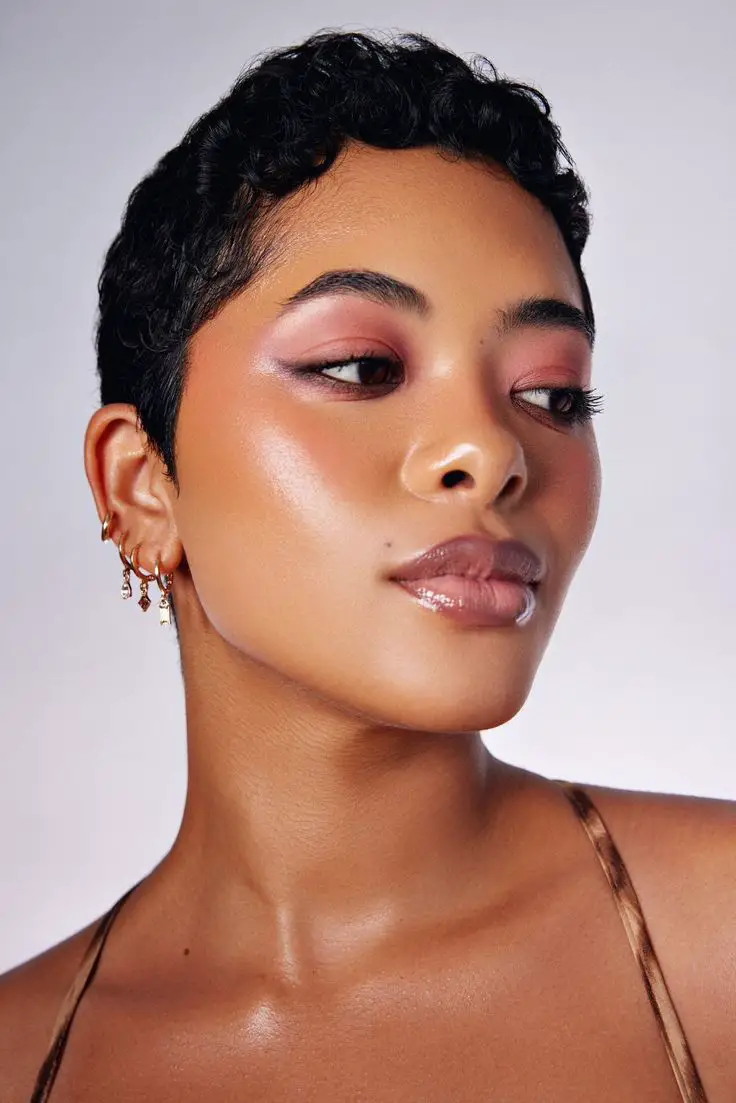 25 Light Summer Makeup Ideas: Enhance Your Natural Beauty with Ease
