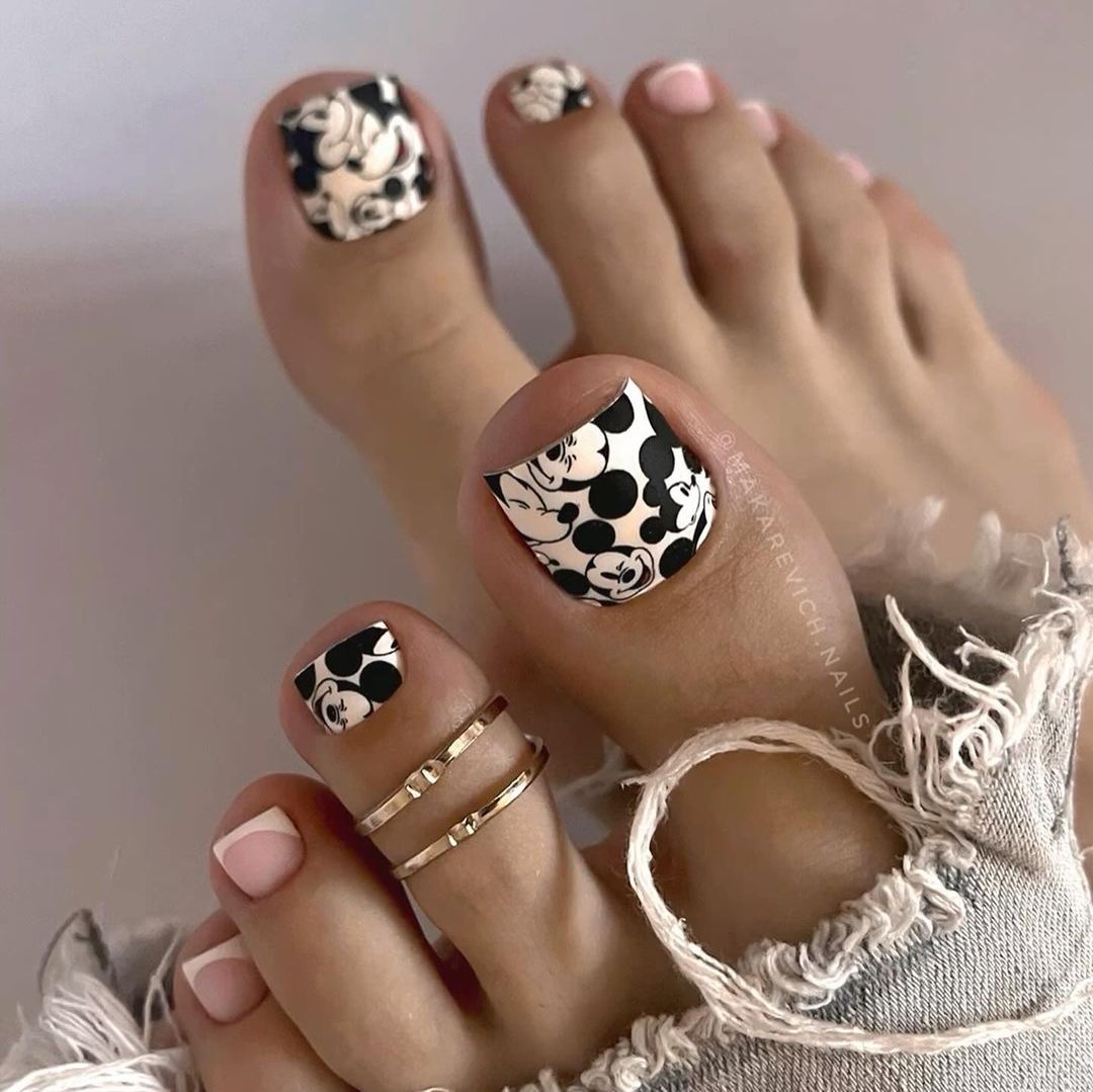 25 Fresh and Chic Summer White Toe Nail Designs for Every Occasion