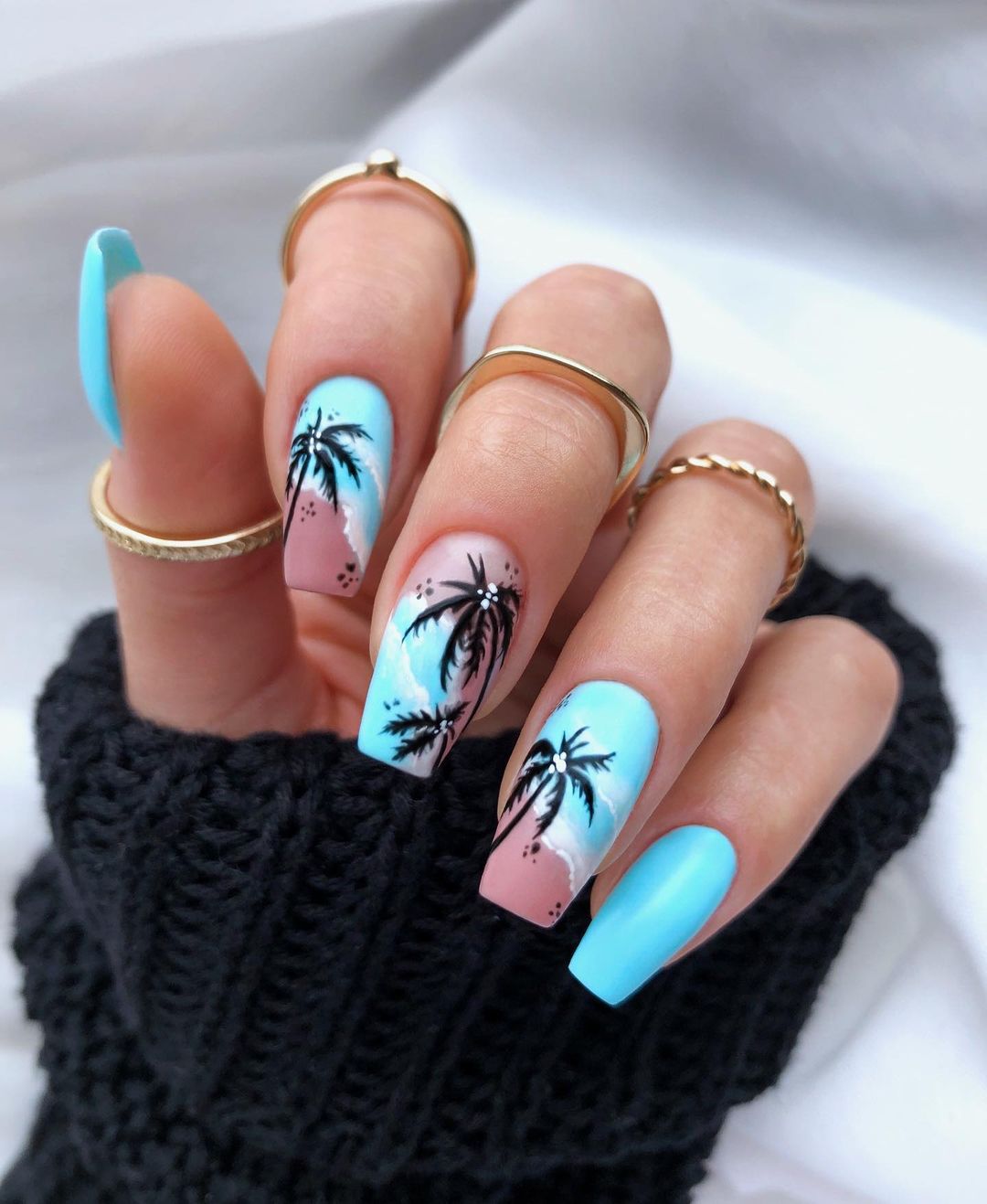 Dive into Style: 29 Ocean Nails Ideas for a Sea-Inspired Manicure