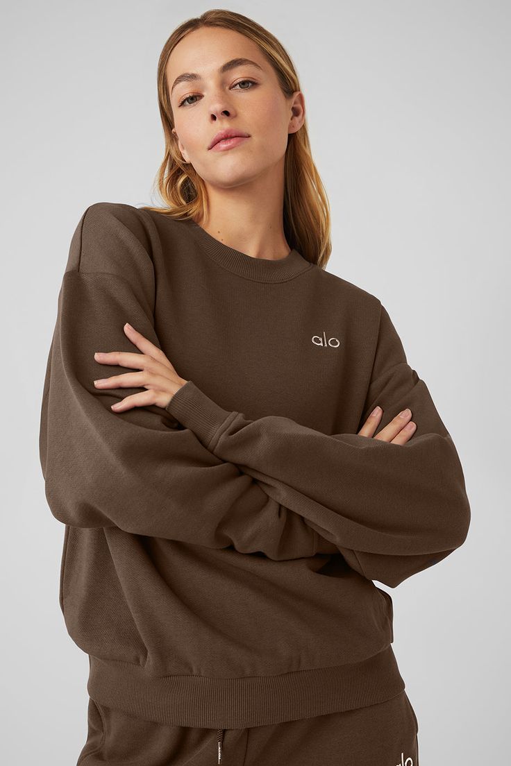 25 Cozy and Chic Ideas for Women's Fall Sweatshirts