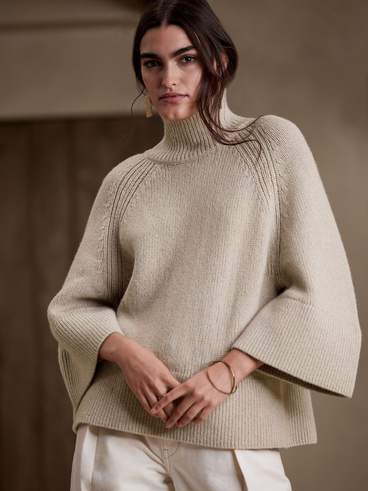 29 Women's Fall Sweaters for 2024: Cozy and Chic Styles to Wear