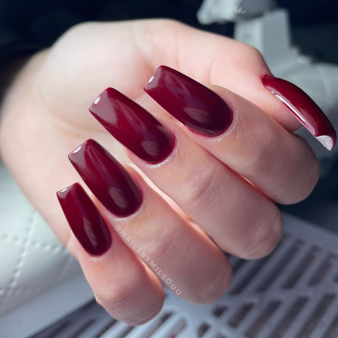 27 Ideas for Burgundy Fall Nails 2024