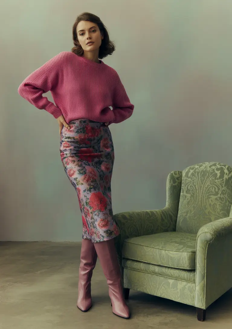 September outfits Bold Romance in Monochrome Bloom