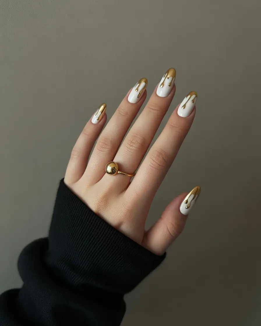 Cozy Fall Nails October 2025 Design Ideas Gold-Dripped Elegance