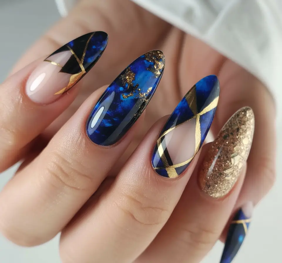dark fall nails 2025 midnight blue and geometric luxe