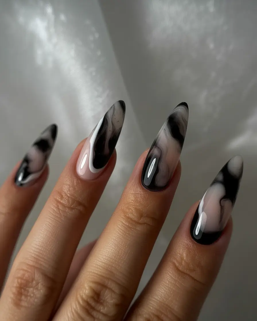fall-nails-2025-color-trends-Monochrome-Marble-Drama