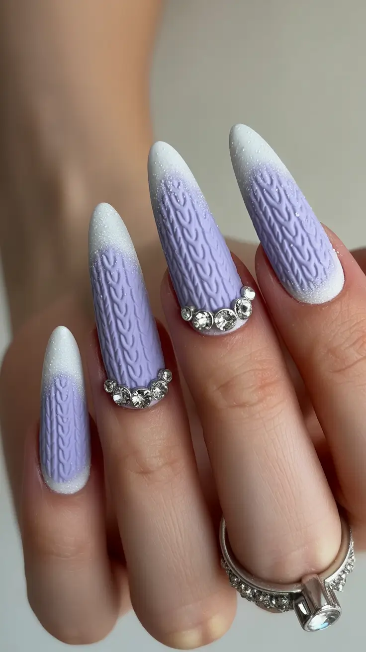 winter-nails-new-color-trends-ideas-2025-2026-Snow-Knit-Lilac