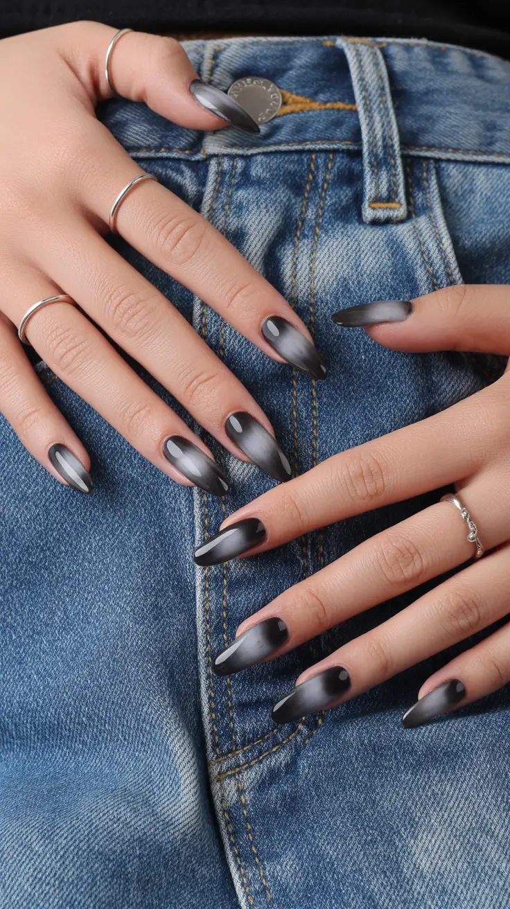 Aura Nails 2026 Black