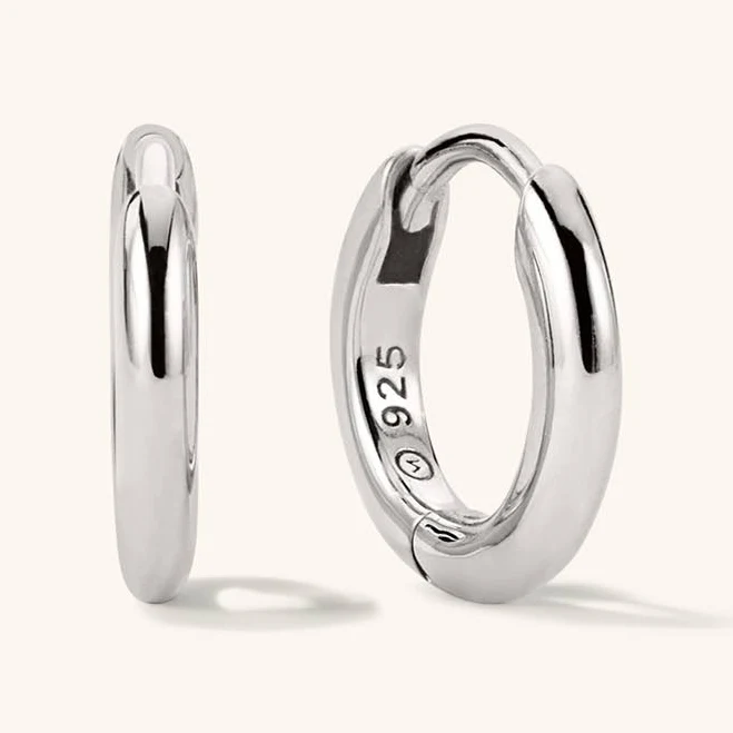 accessory Mejuri Tube Huggie Hoops Mejuri $38