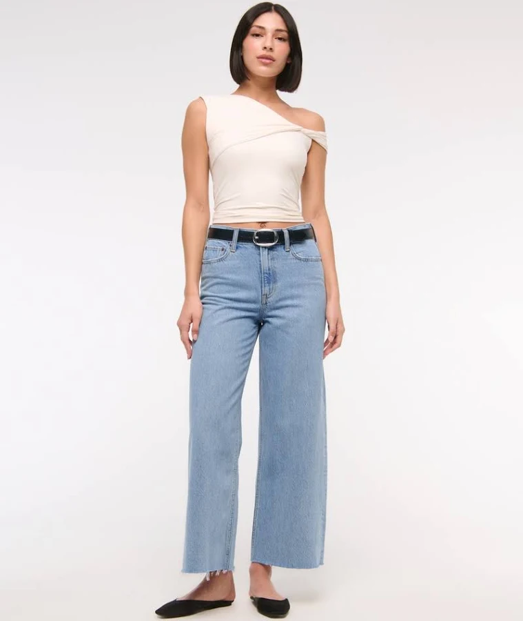 jeans Abercrombie & Fitch Women's High Rise Cropped Wide Leg Jeans Abercrombie & Fitch $26.97